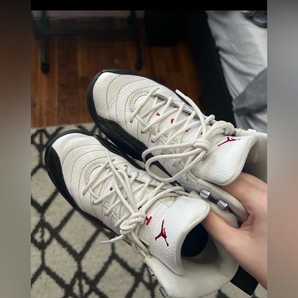 Jordan 12 - Picture 2 of 2